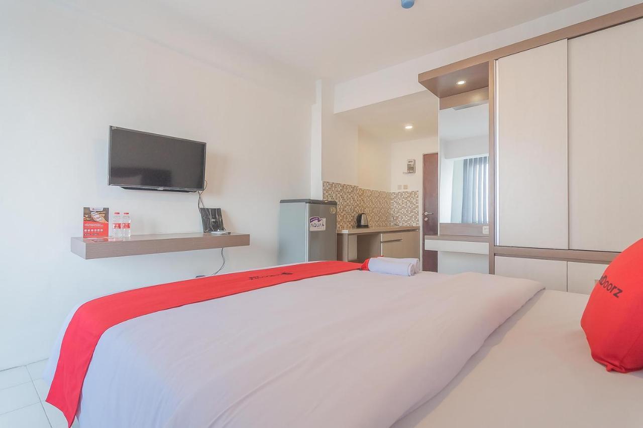 Reddoorz Apartment @ Emerald Towers Bandung Kültér fotó